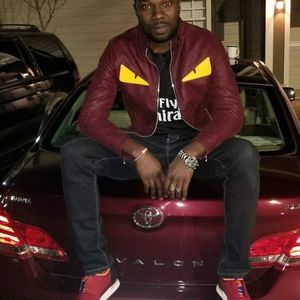 Meet your Posher, Ismael omar